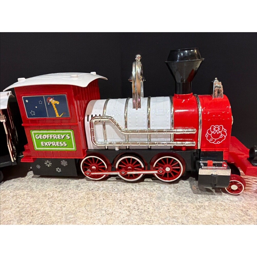 Geoffrey's Express Battery Powered Large Holiday Train 3 cars. tested and works - Picture 2 of 7